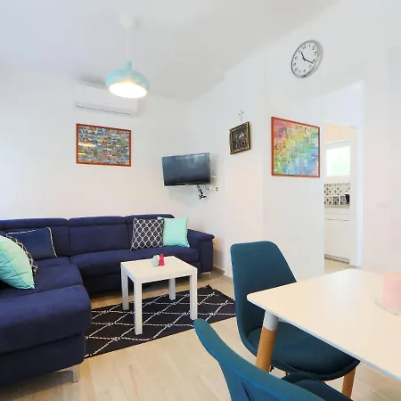 Pixie By Interhome *